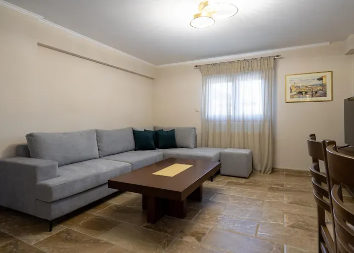 Olympus Echo Βίλα Σκοτίνα